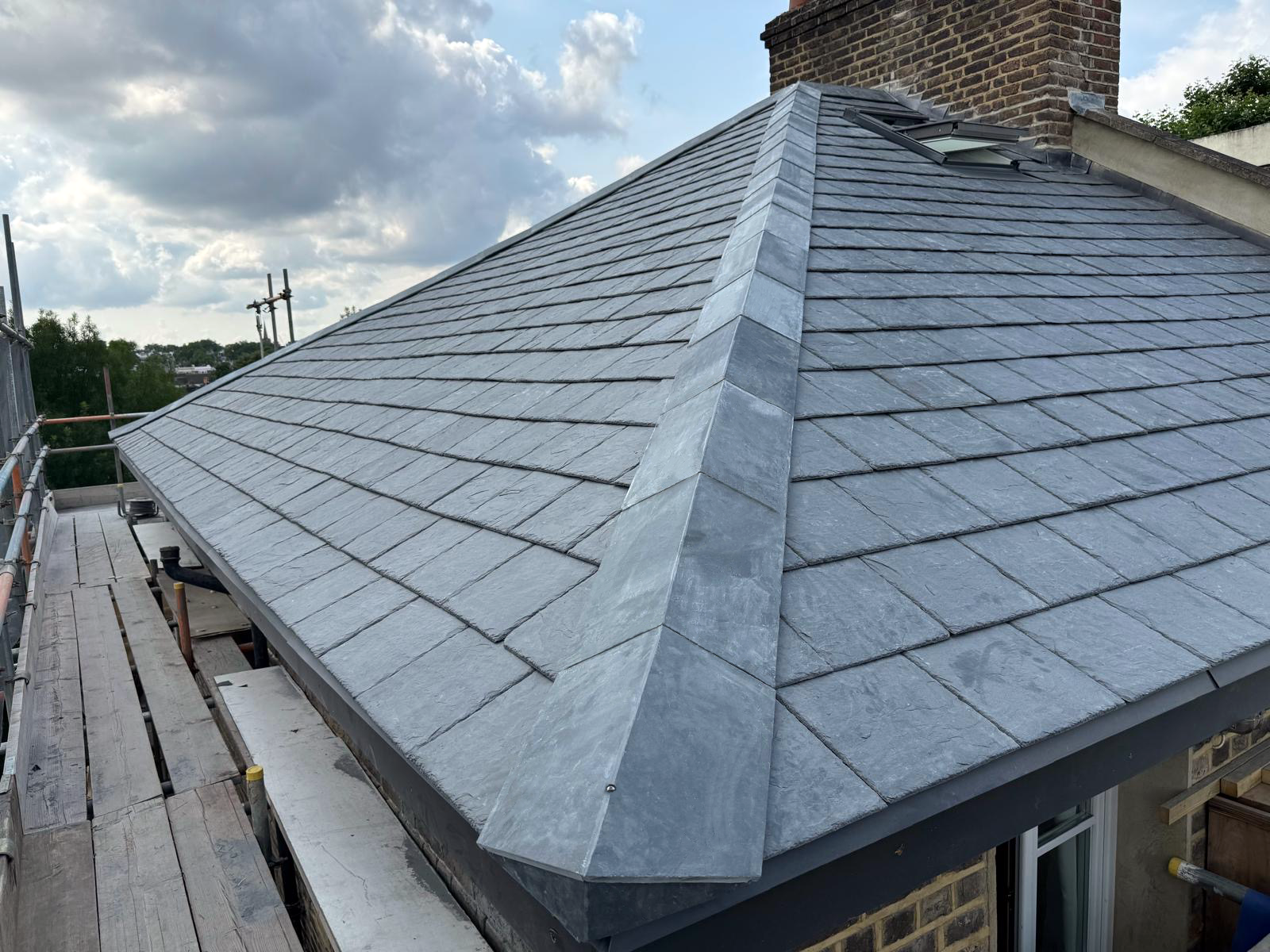 Mayan ArmouredSlate Low Pitch Graphite Natural Slate Roof Tile