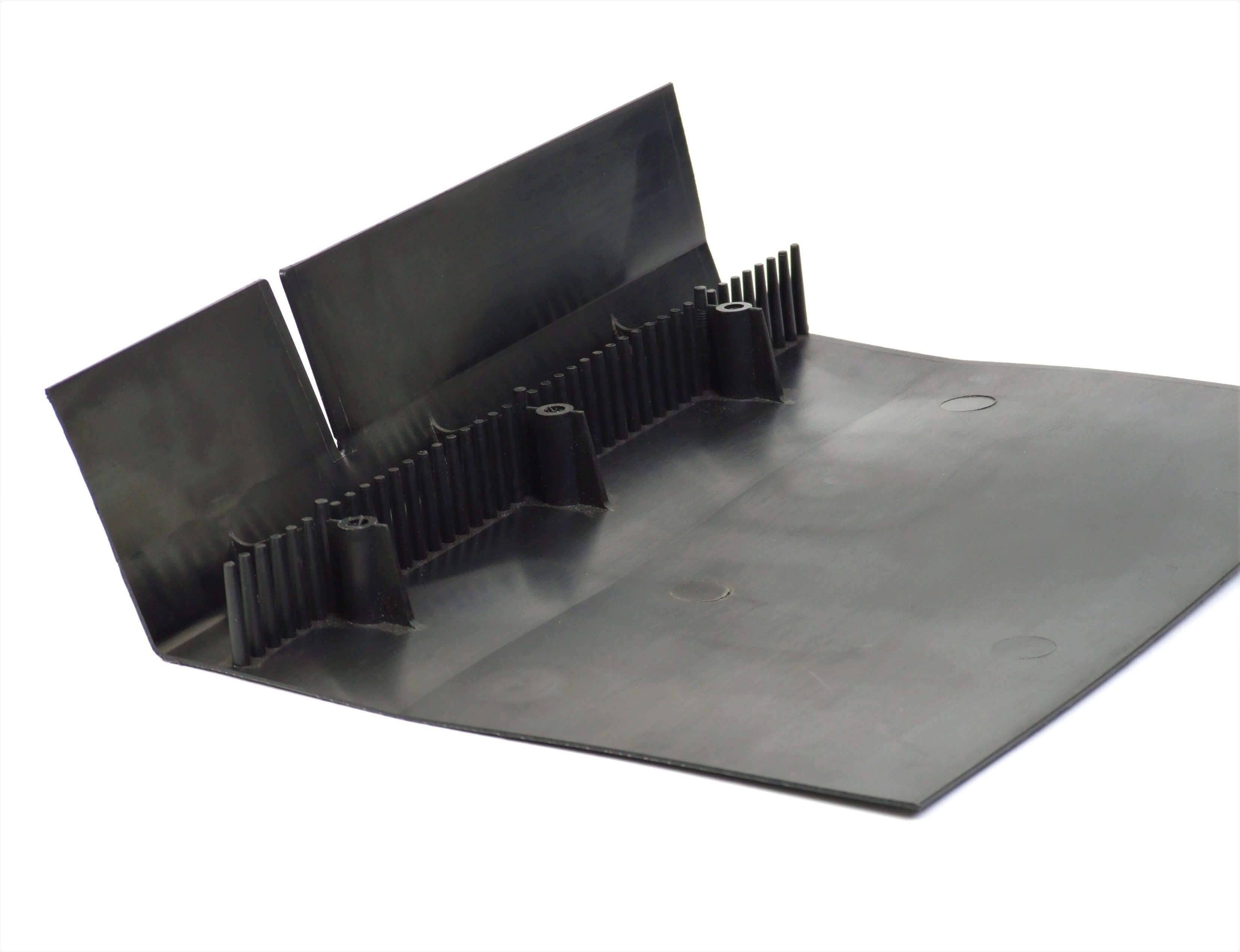 European Plastics 2-in-1 Vented Eaves System