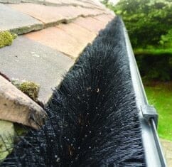 Hedgehog Gutter Brush 100mm x 4m - Black